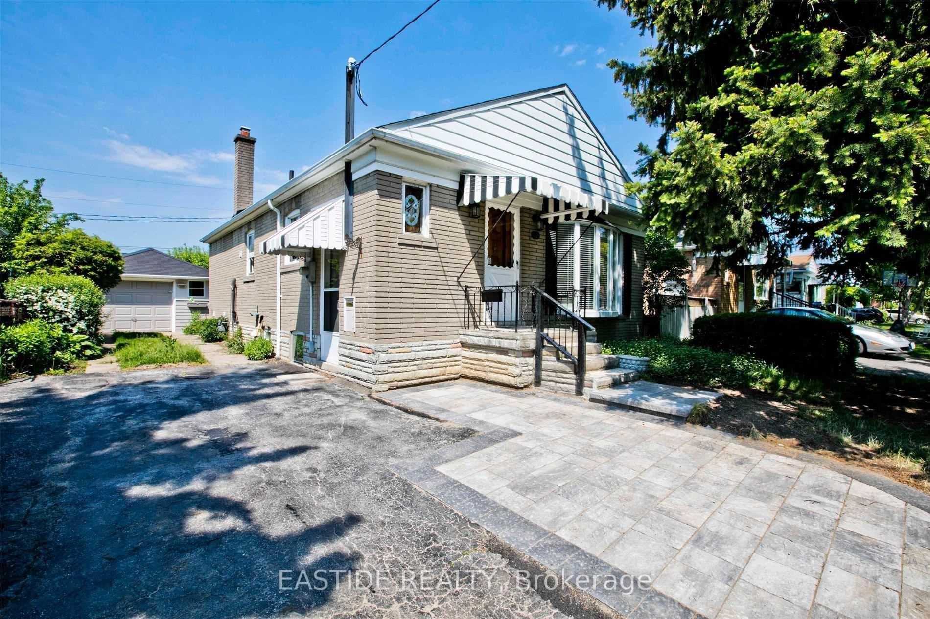 40 Greylawn Crescent, Dorset Park / Kennedy Park, ON M1R 2V6 - Photo 1