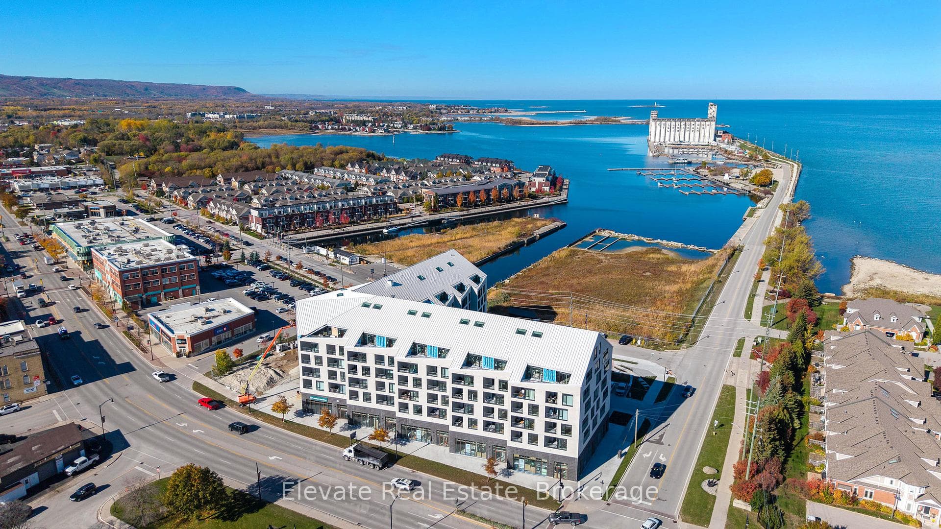 31 Huron Street Unit 305, Collingwood, ON L9Y 5T7 - Photo 1