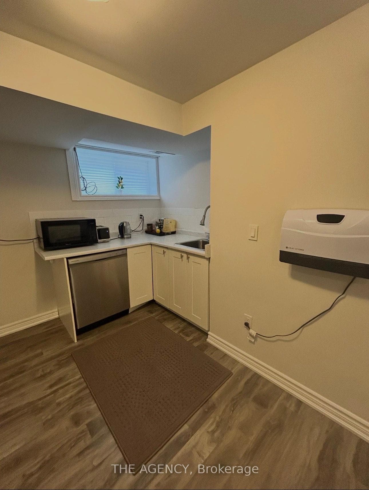 4206 Bloor Street Unit Basement, Etobicoke (Islington / Rexdale), ON M9C 1Z4 - Photo 1