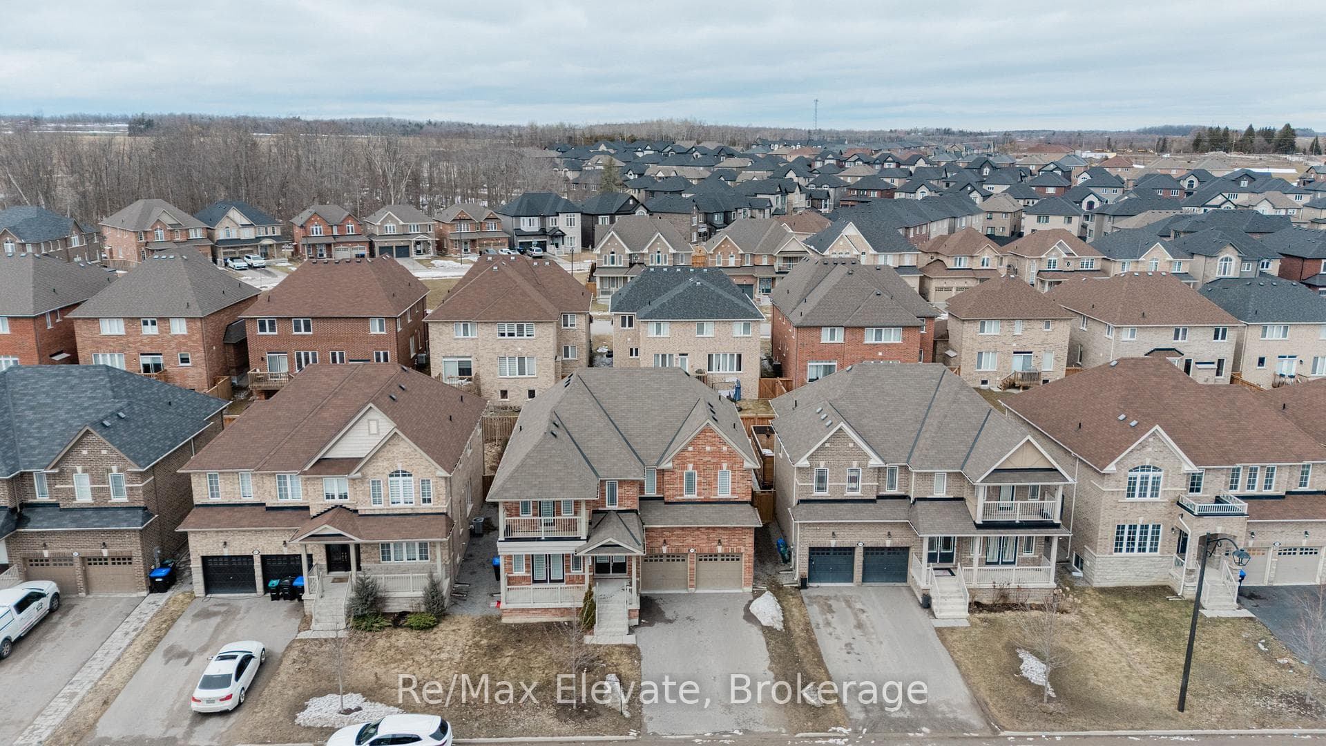 958 Green Street, Innisfil, ON L0L 1W0 - Photo 1