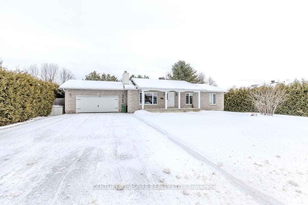 103 Stoneyfield Road, Laurentian Valley