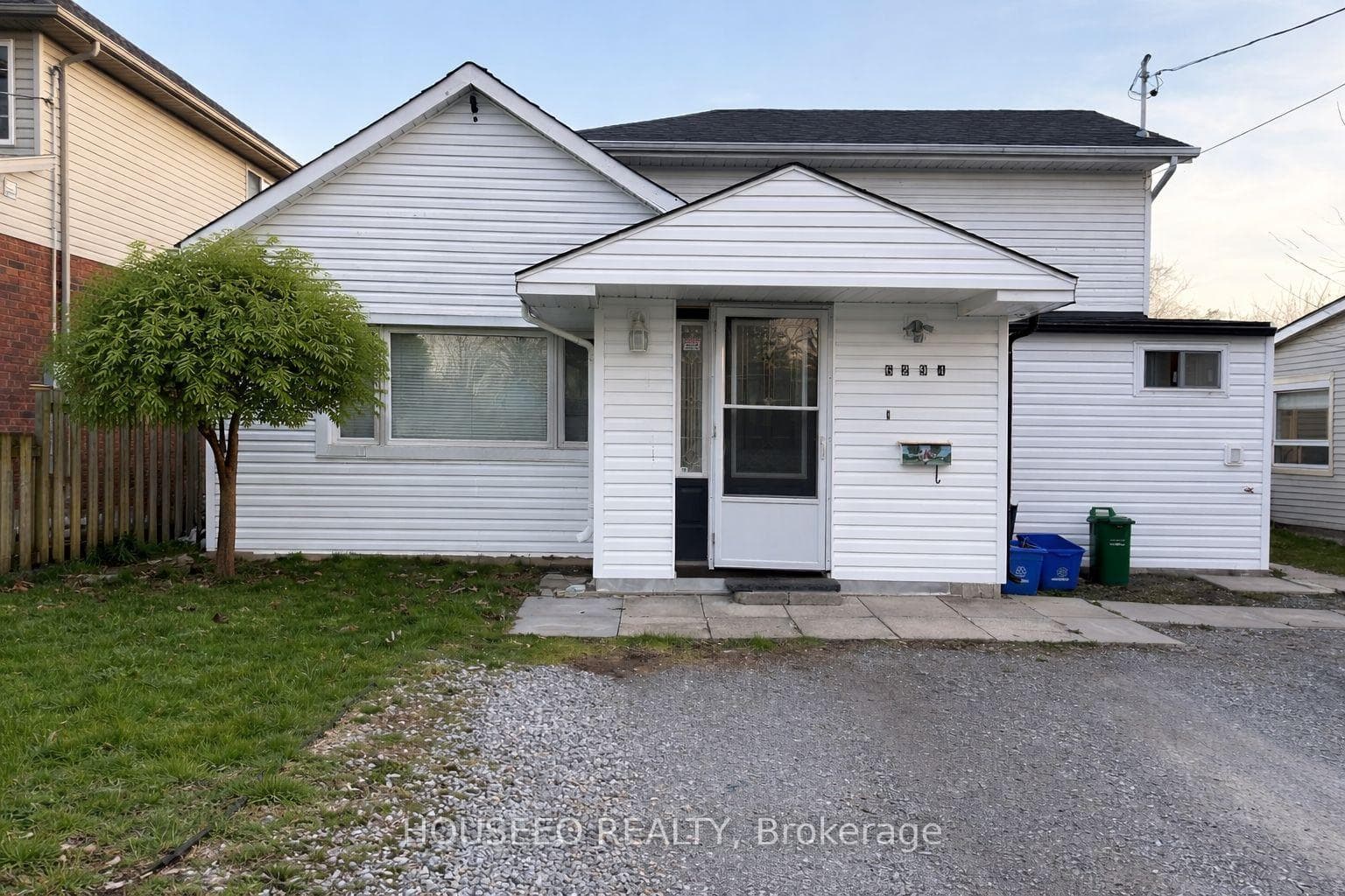 6294 Ash Street, Niagara Falls