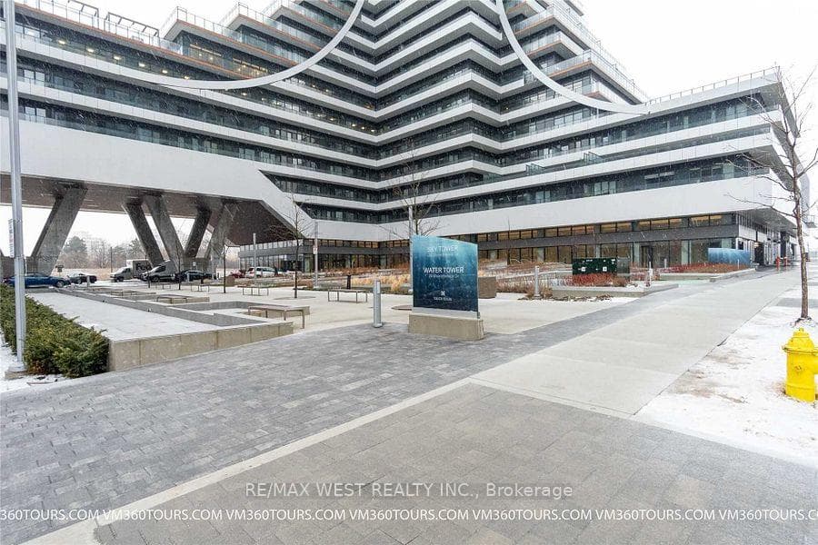 30 Shore Breeze Drive Unit 5111, Liberty Village / Parkdale / South Parkdale, ON M8V 0J1 - Photo 1