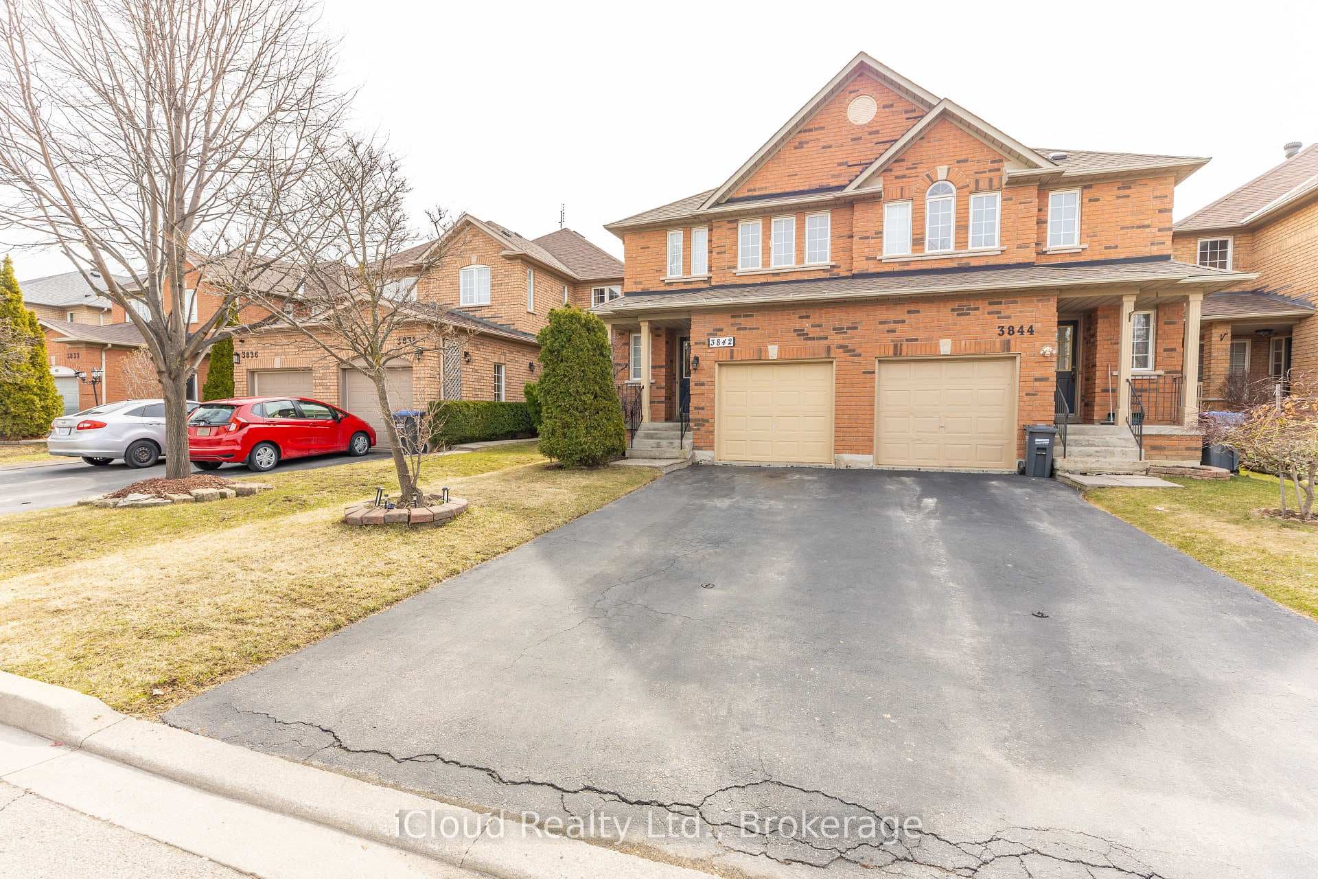 3842 Ridgepoint Way, Mississauga, ON L5N 7T9 - Photo 1