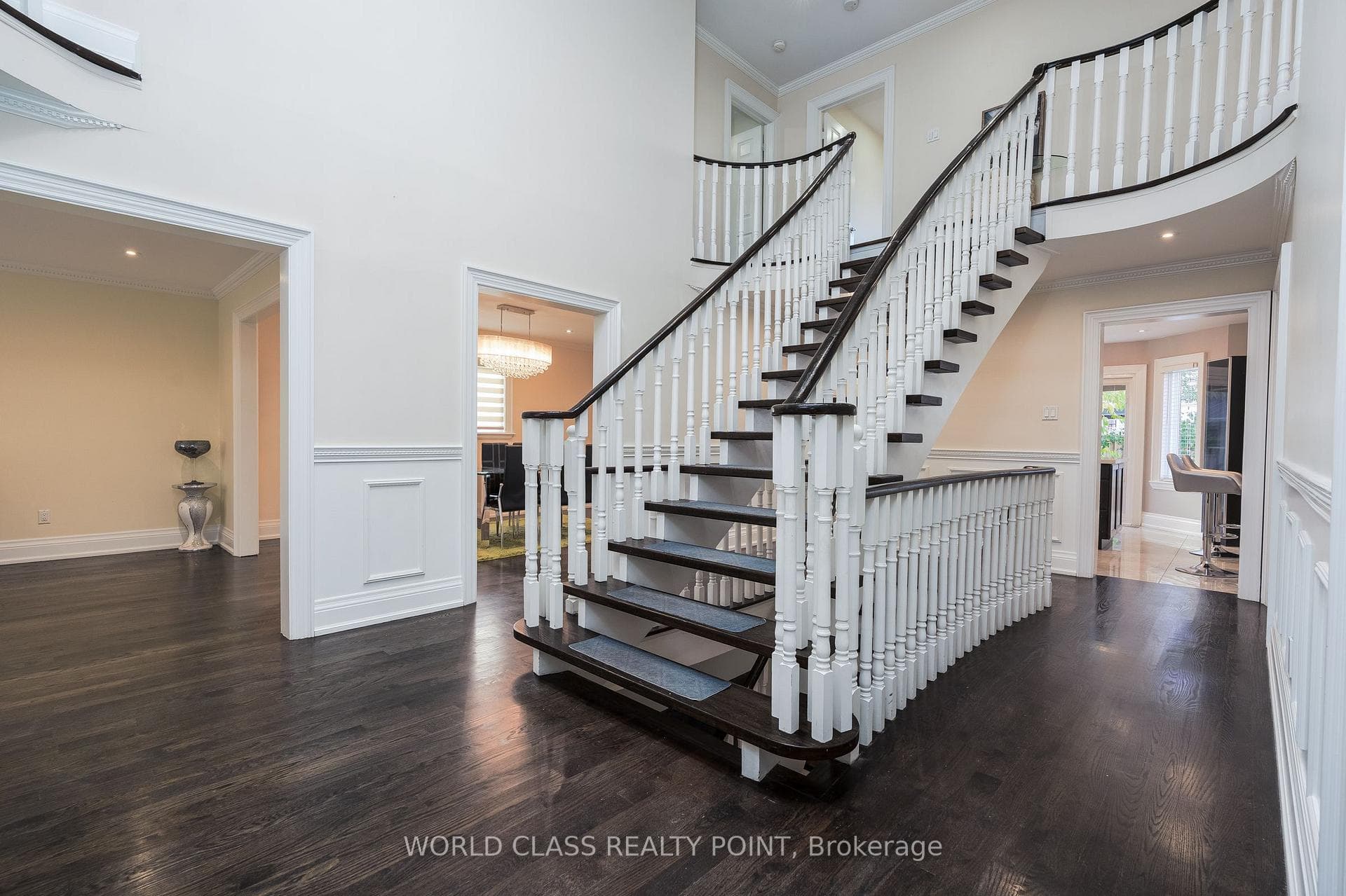 1448 Mayors Manor, Oakville, ON L6M 3B1 - Photo 1