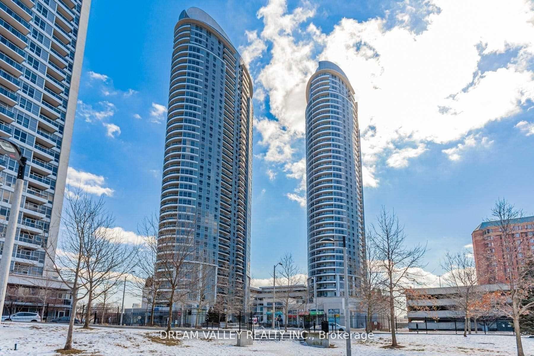 125 Village Green Square Unit 1304, Agincourt / Milliken, ON M1S 0G3 - Photo 1