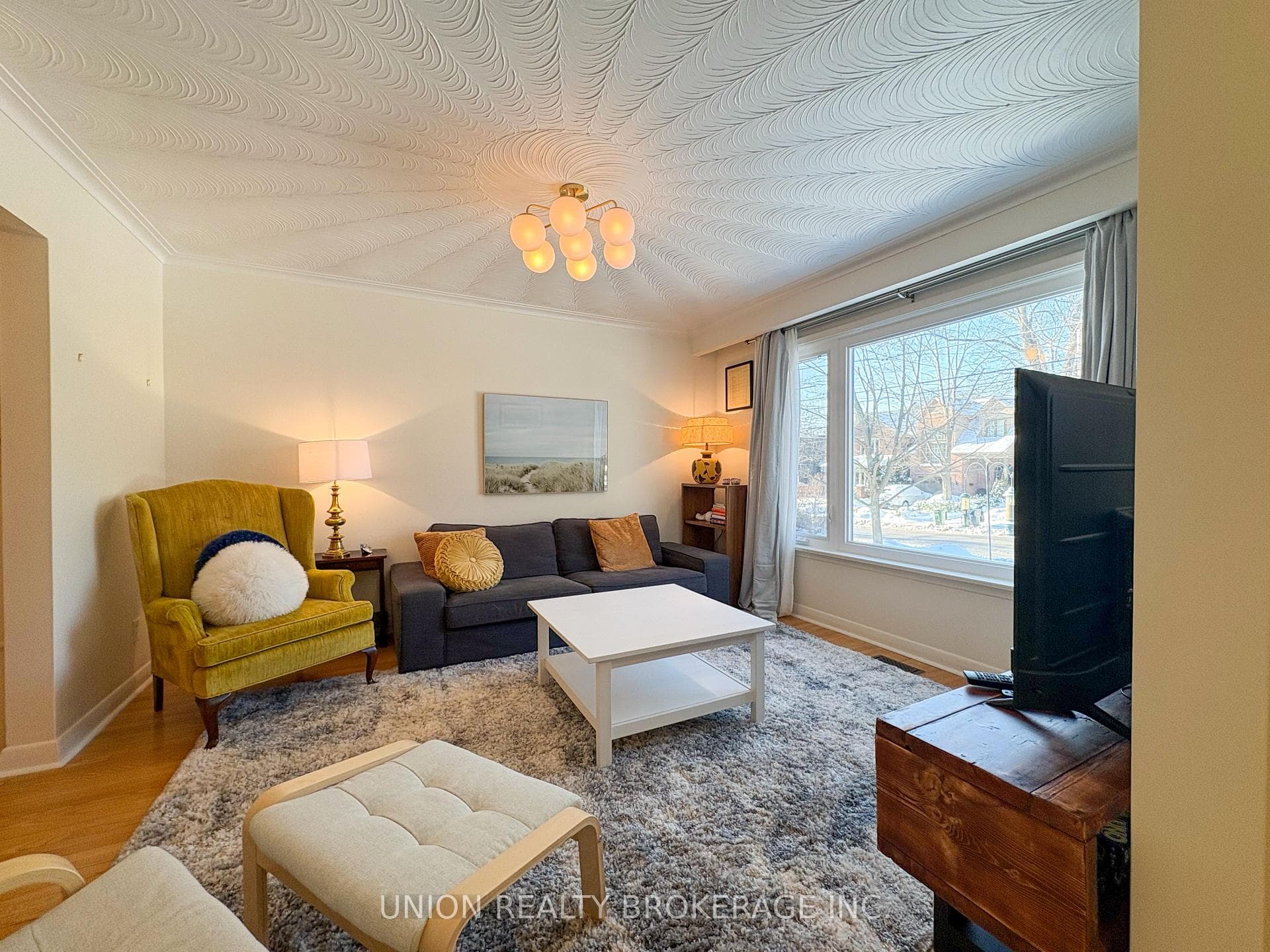 83 Victoria Park Avenue, Birch Cliff / Cliffside, ON M4E 3S2 - Photo 1