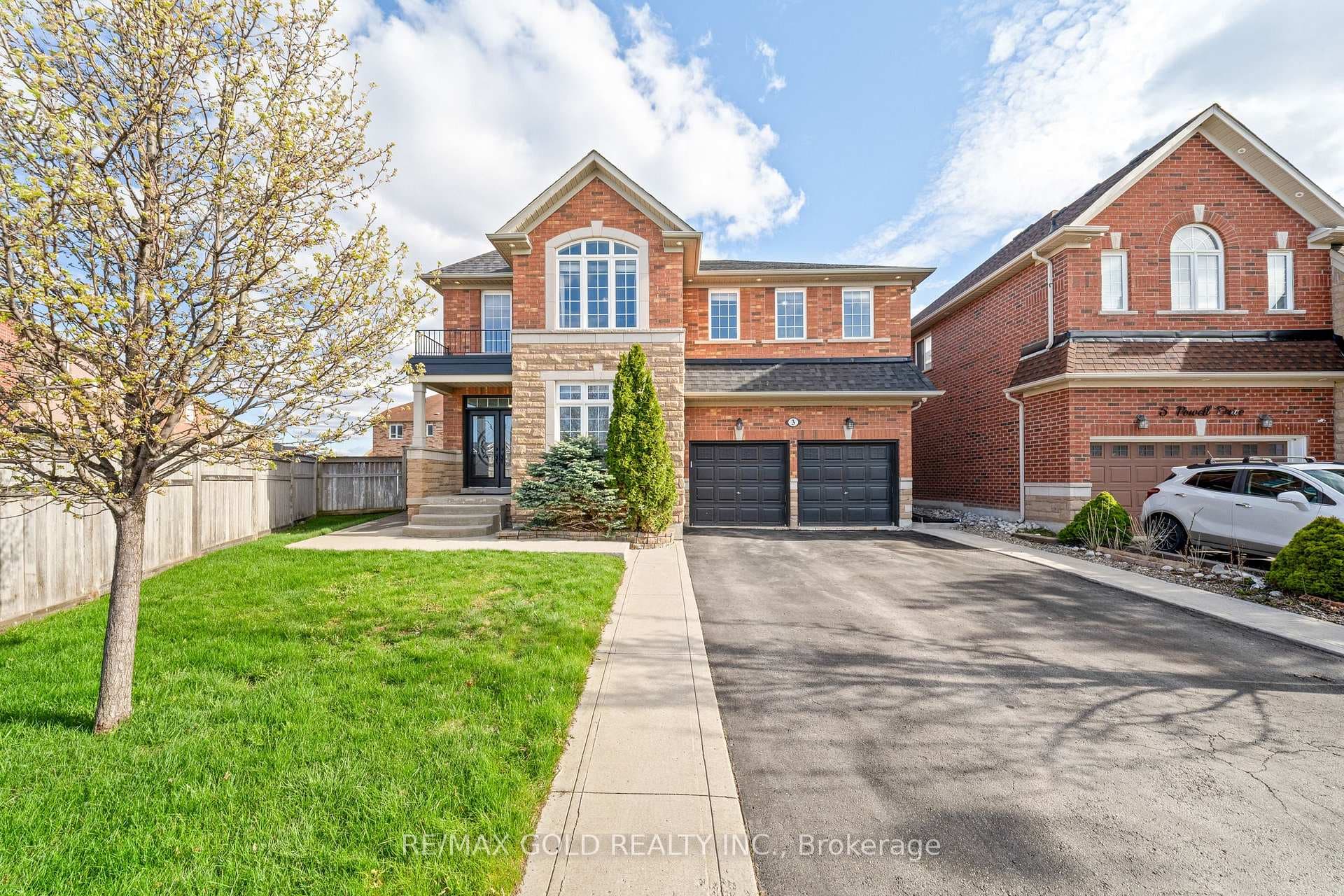 3 Powell Drive, Brampton, ON L6R 0K9 - Photo 1