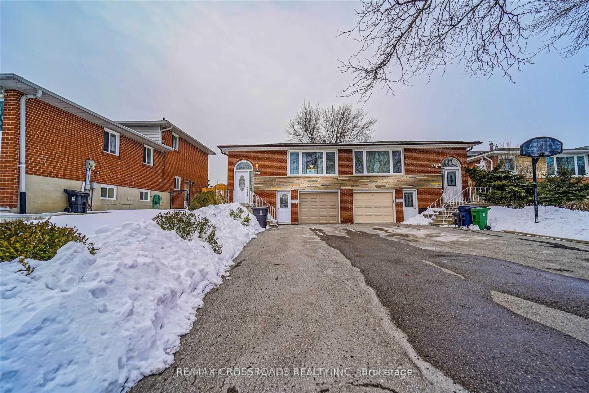 30 Pindar Crescent Unit Main, Hillcrest Village / Bayview Village, ON M2J 3L4 - Photo 1