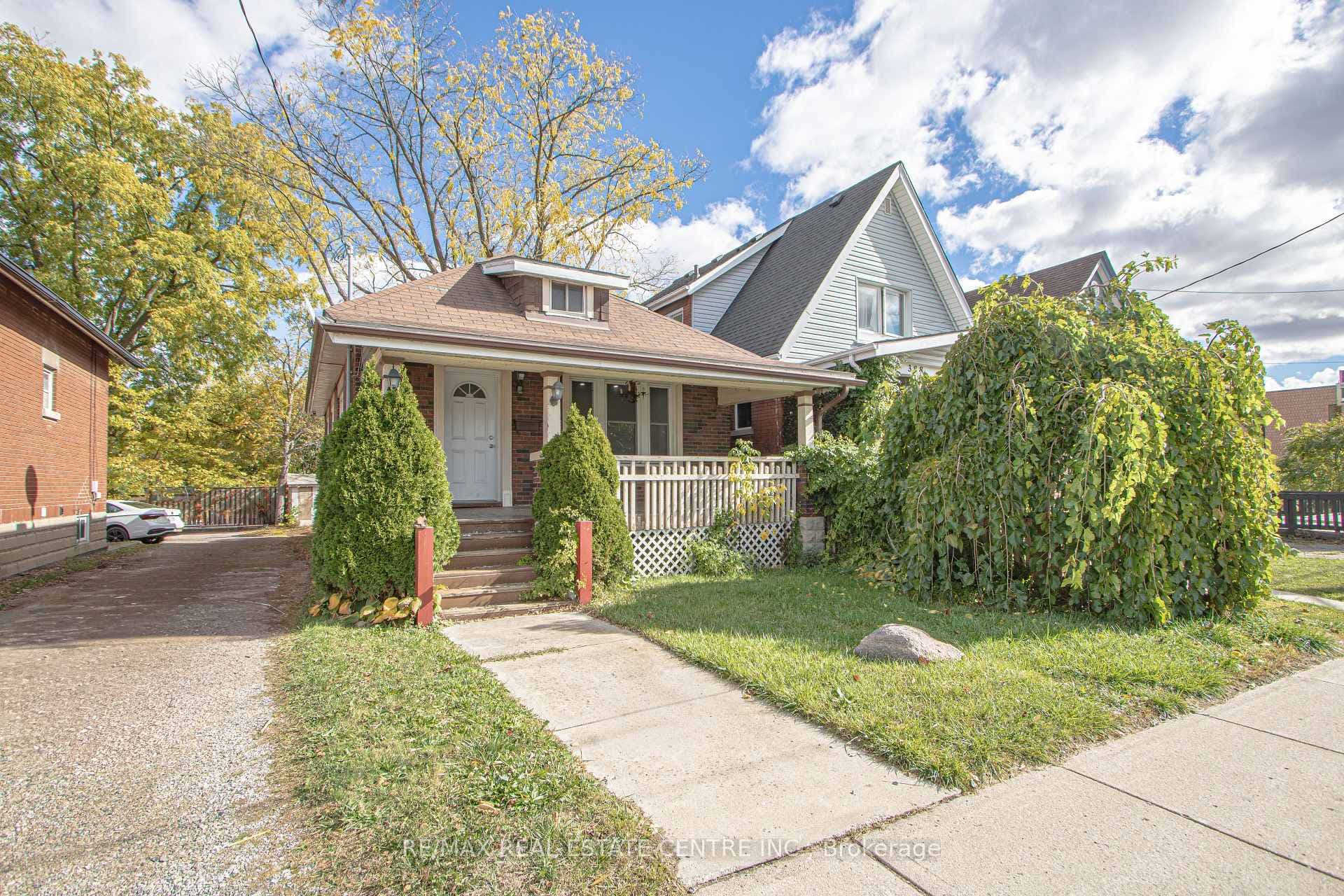 386 Wharncliffe Road, London South, ON N6J 2M1 - Photo 1