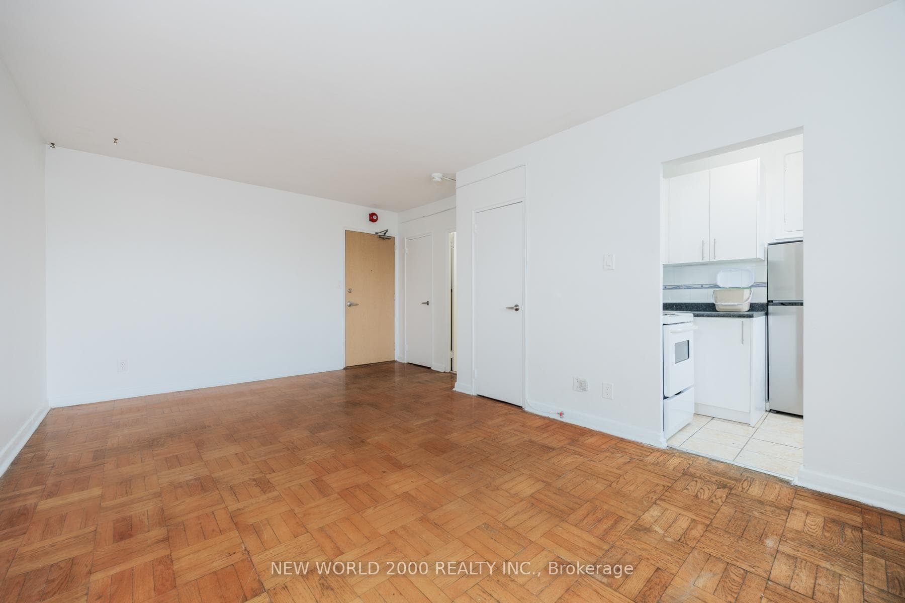 88 Bernard Avenue Unit 902, Annex / Yorkville / Summerhill, ON M5R 1R7 - Photo 1