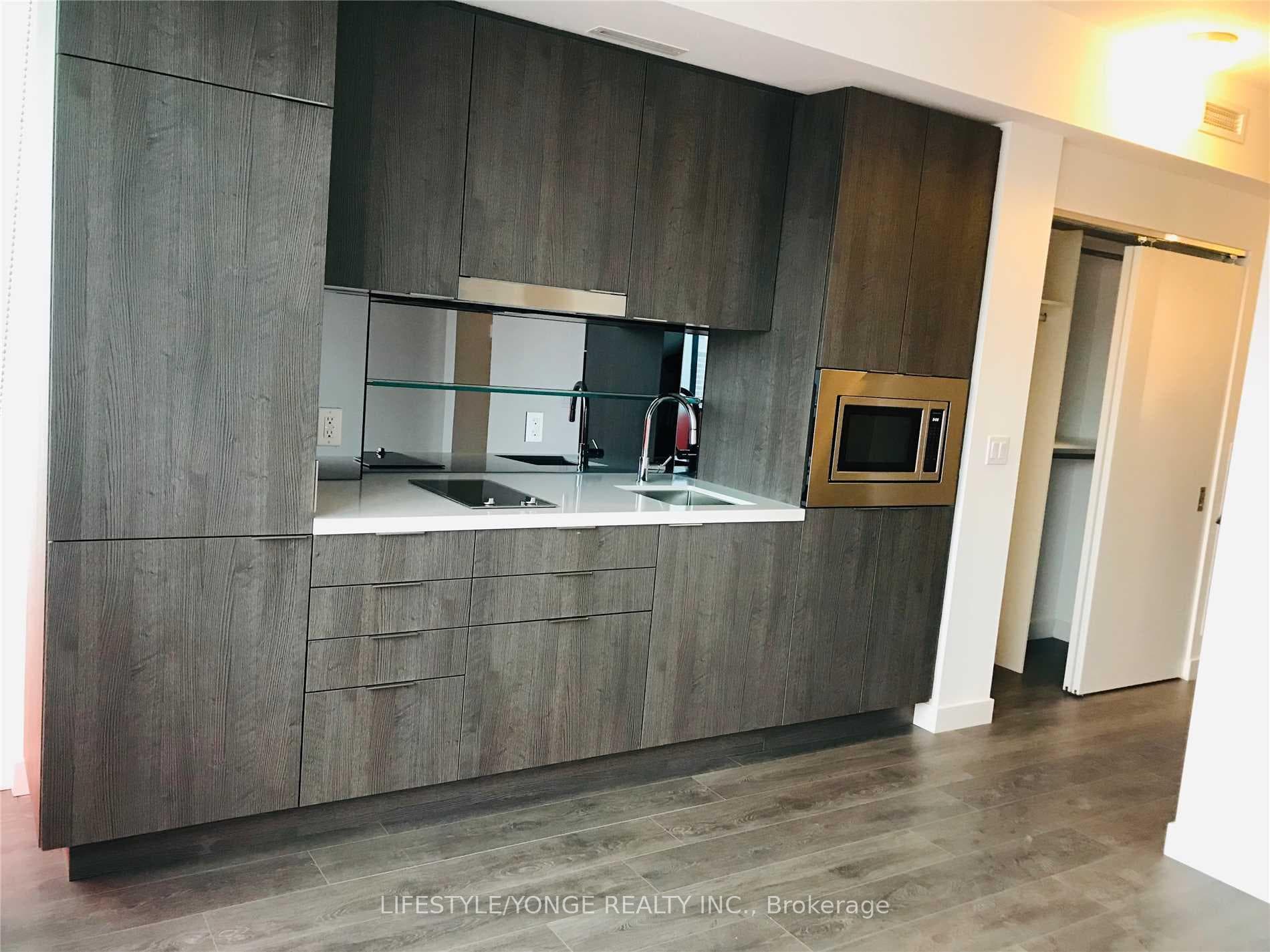 215 Queen Street Unit 2110, Downtown Toronto / Waterfront, ON M5V 1Z4 - Photo 1