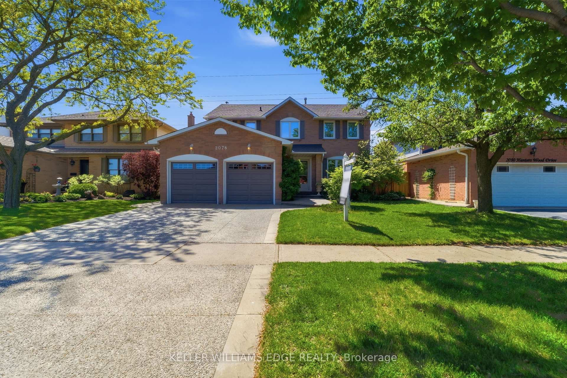 2078 Hunters Wood Drive, Burlington, ON L7M 2T2 - Photo 1