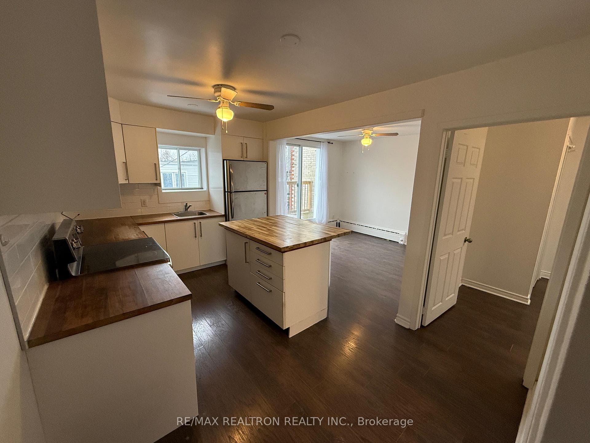 331 Oakwood Avenue Unit 2, Forest Hill / Deer Park, ON M6E 2V8 - Photo 1