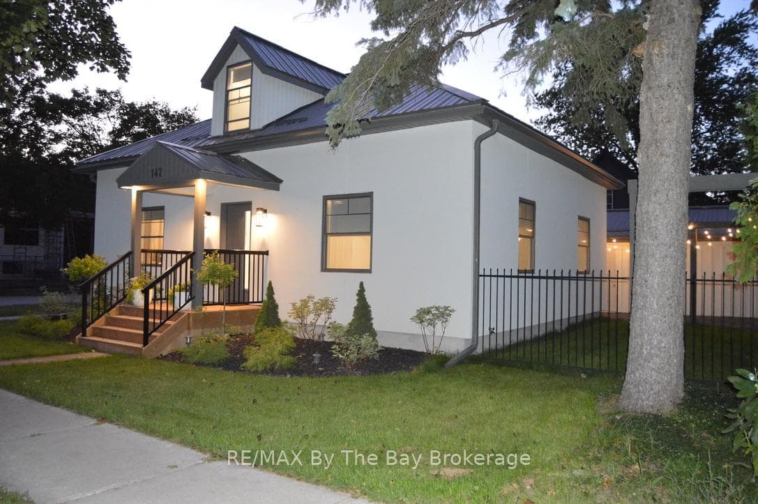 147 2nd Street, Collingwood, ON L9Y 1E7 - Photo 1