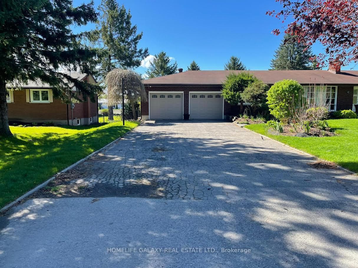 607 Bickle Drive, Oshawa