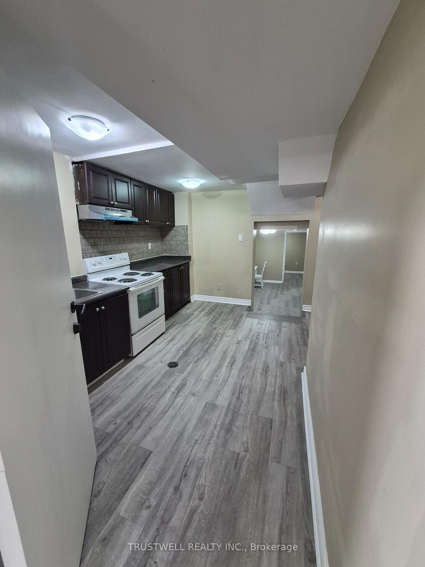 3 Plumbrook Crescent Unit Lower, Toronto E07