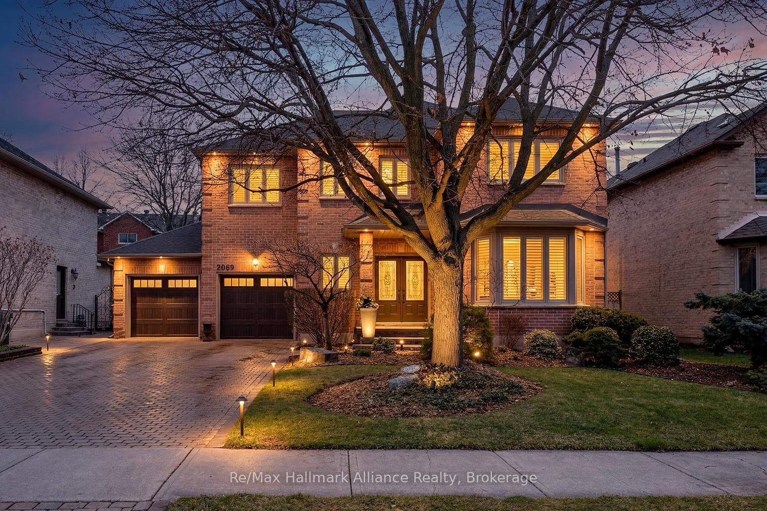 2069 Nipigon Drive, Oakville