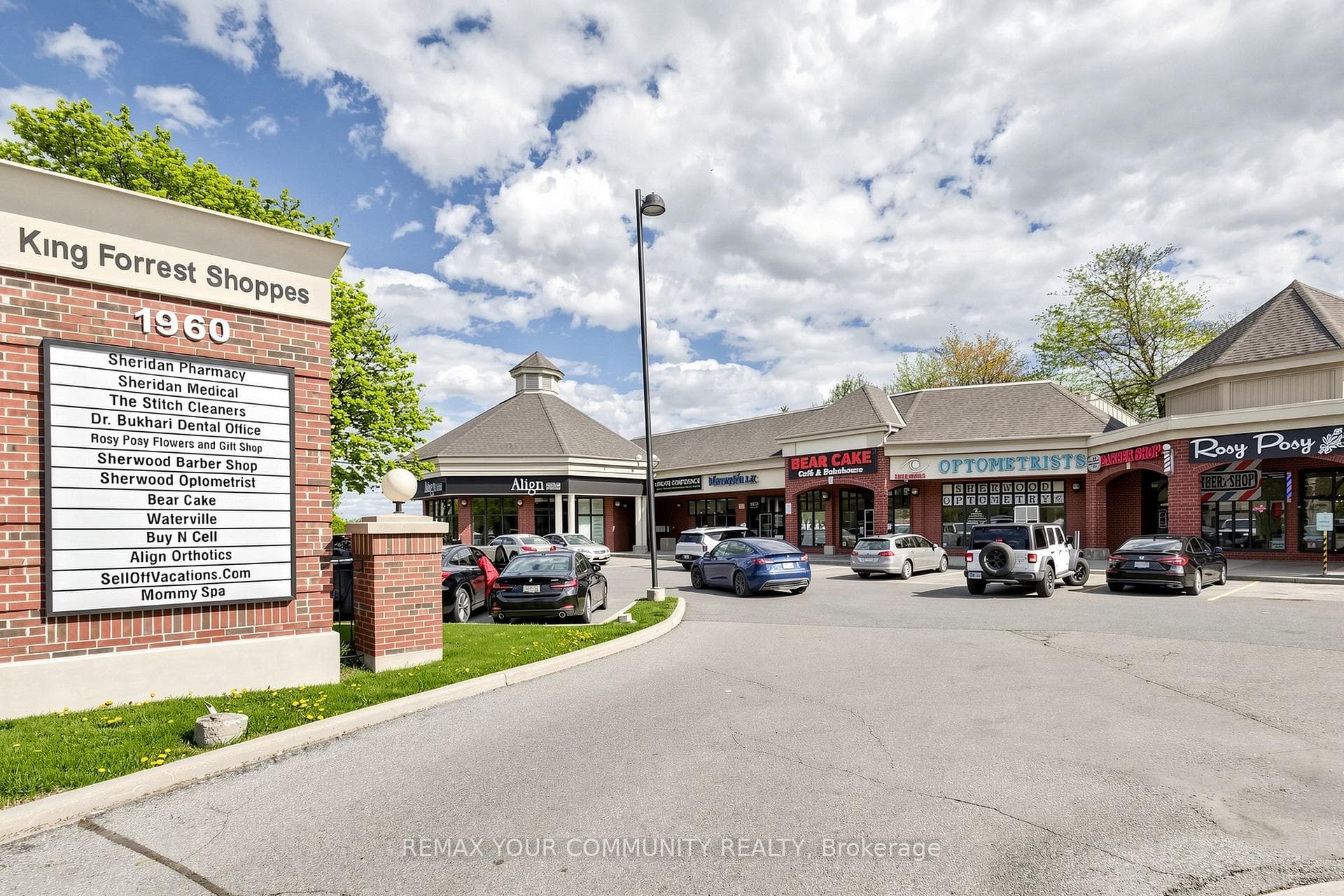 1960 Dundas Street Unit 9, Mississauga, ON L5K 2R9 - Photo 1