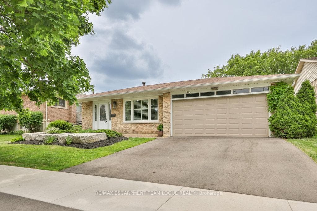 3115 Palmer Drive, Burlington