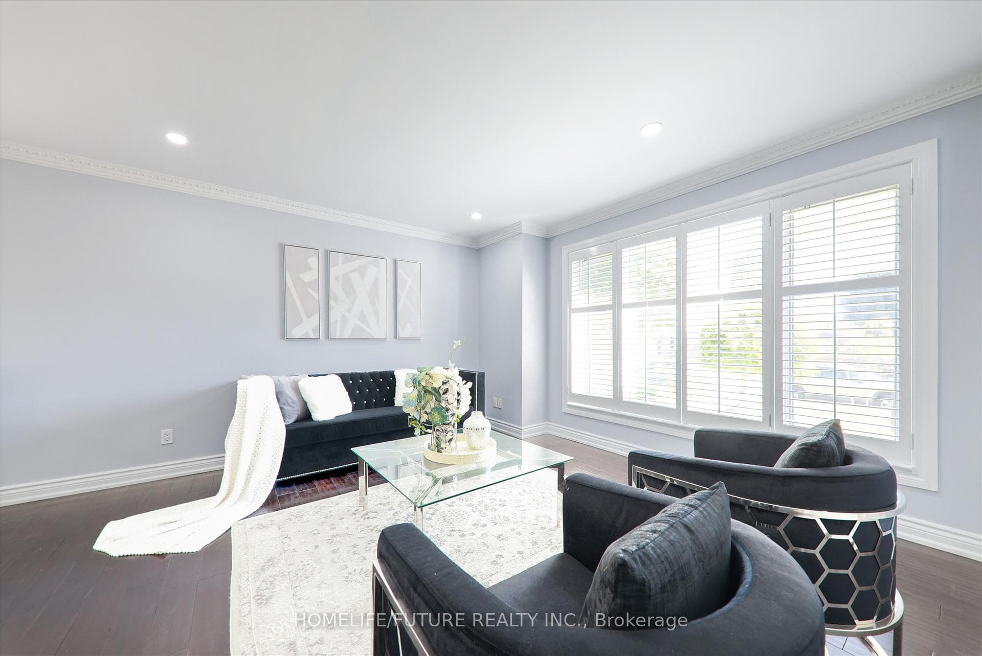 43 Tamarisk Drive Unit Main, Etobicoke (West Mall / Rexdale), ON M9V 1S2 - Photo 1