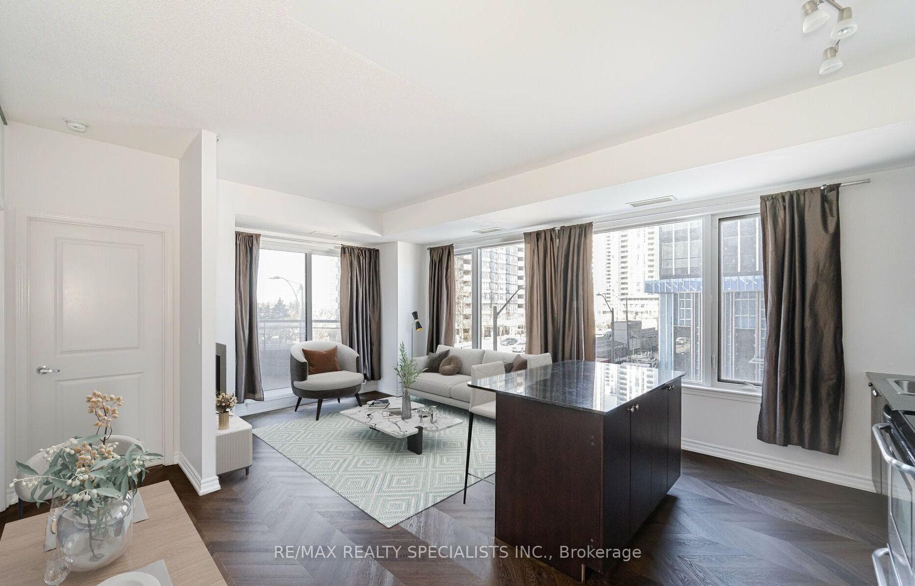 385 Prince Of Wales Drive Unit 323, Mississauga