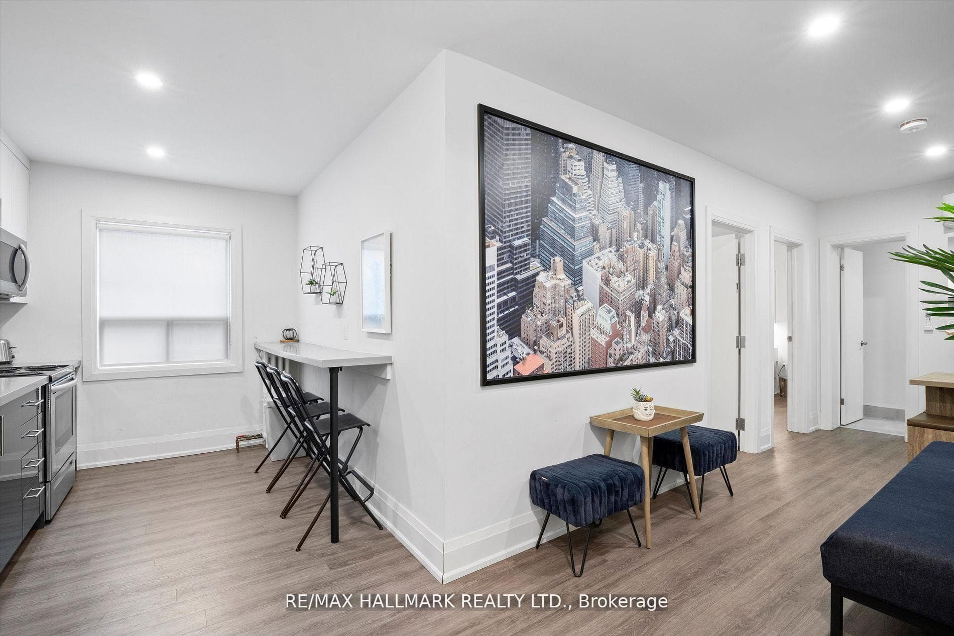 595 St Clair Avenue Unit 12, Annex / Yorkville / Summerhill, ON M6C 1A3 - Photo 1