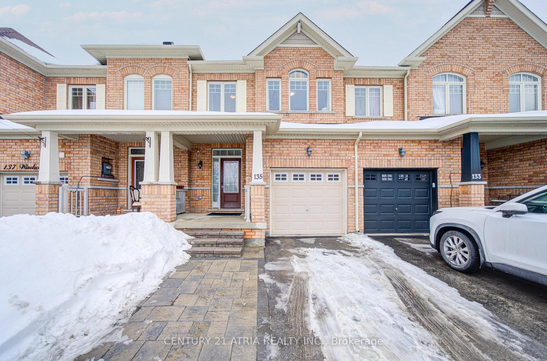 135 Windrow Street, Richmond Hill, ON L4E 4Y4 - Photo 1