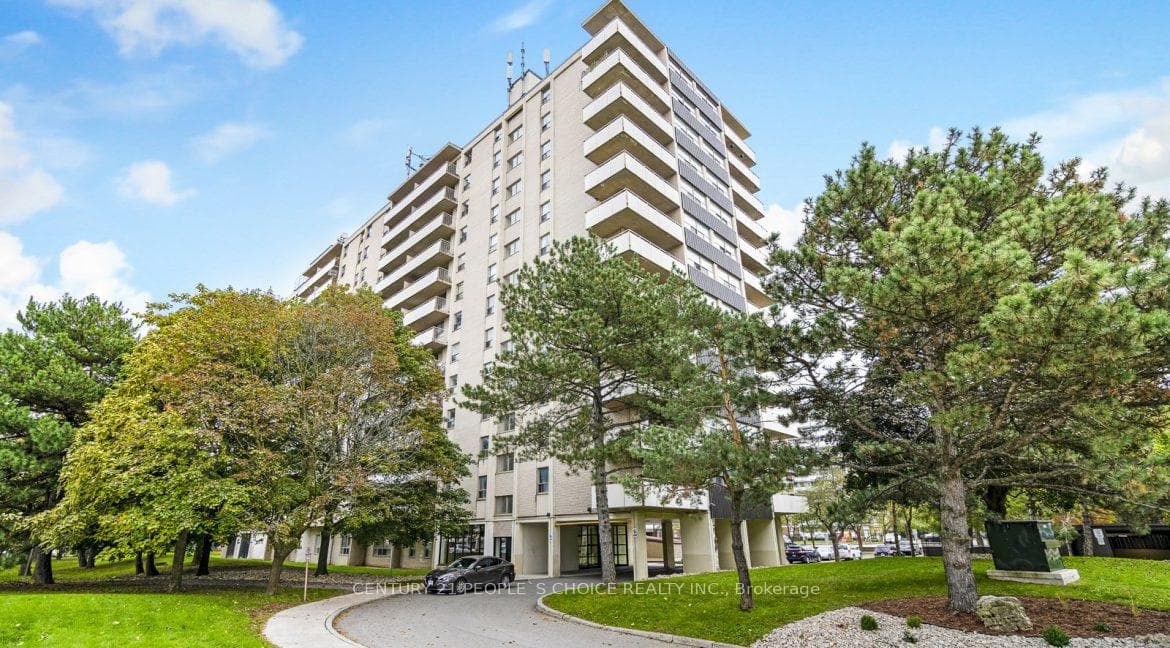 21 Welsford Gardens Unit 204, Don Mills / Parkwoods / Victoria Village, ON M3A 2P6 - Photo 1