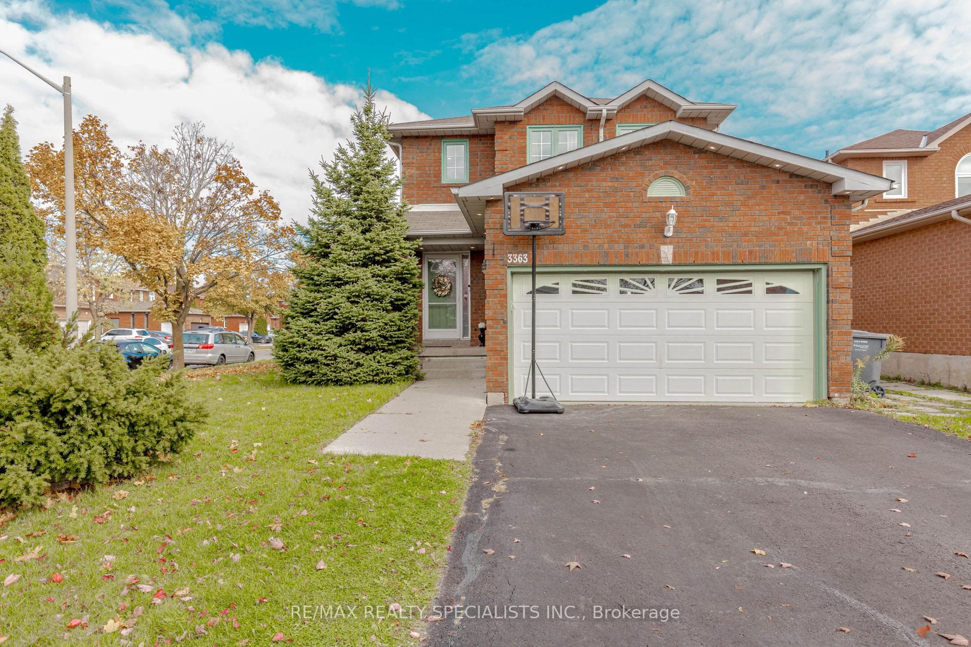 3363 Columbine Crescent, Mississauga, ON L5N 6A8 - Photo 1