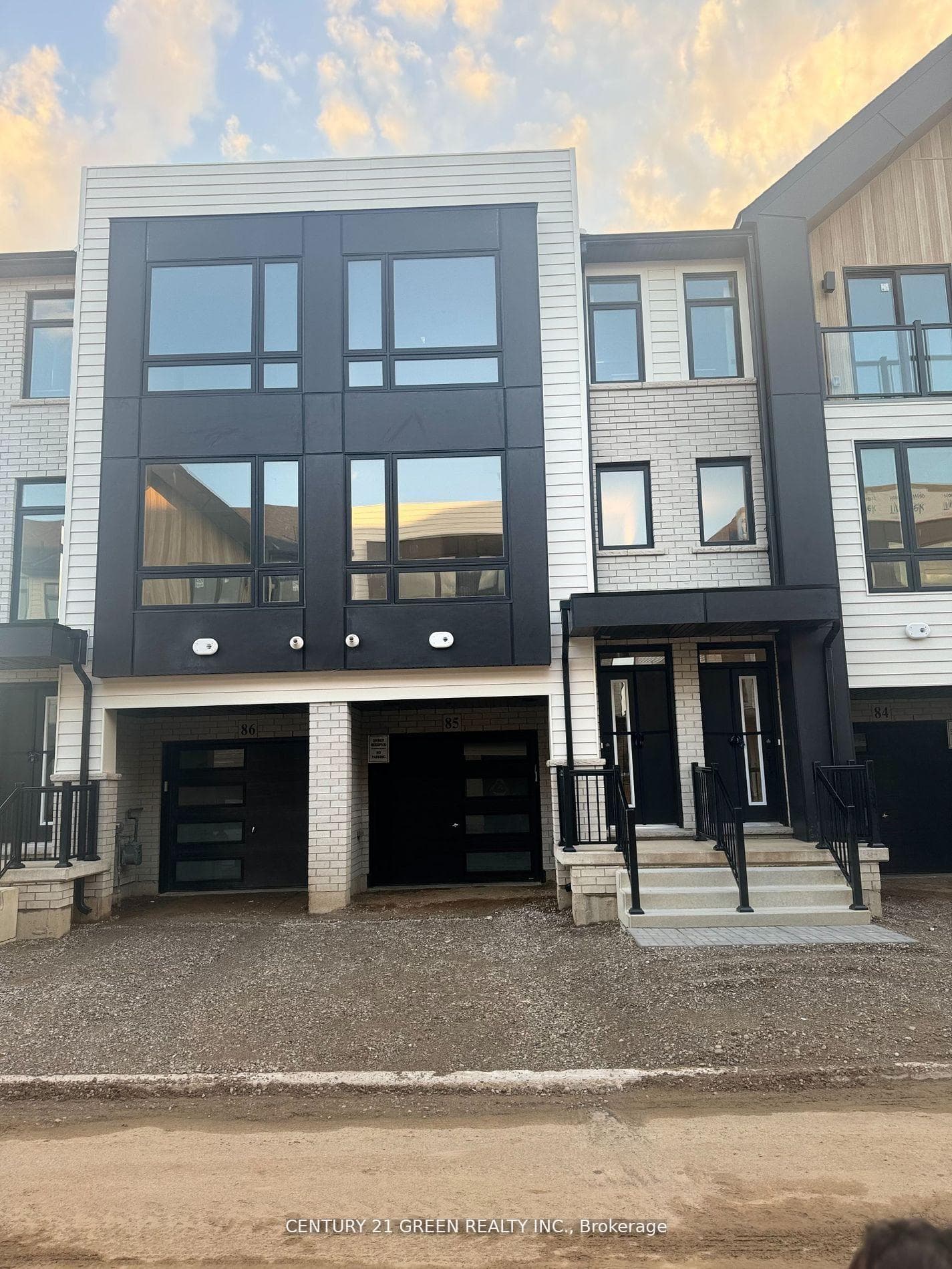55 Tom Brown Drive Unit 85, Brant