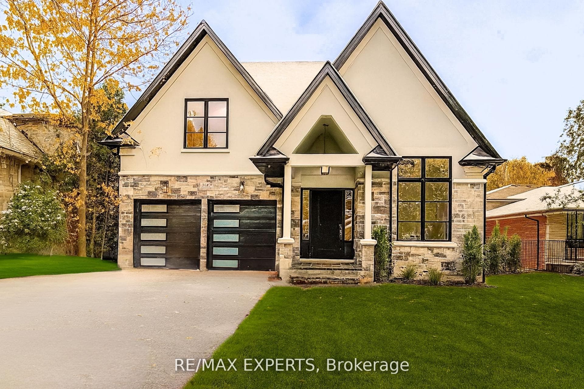 278 Mineola Road, Mississauga, ON L5G 2G3 - Photo 1