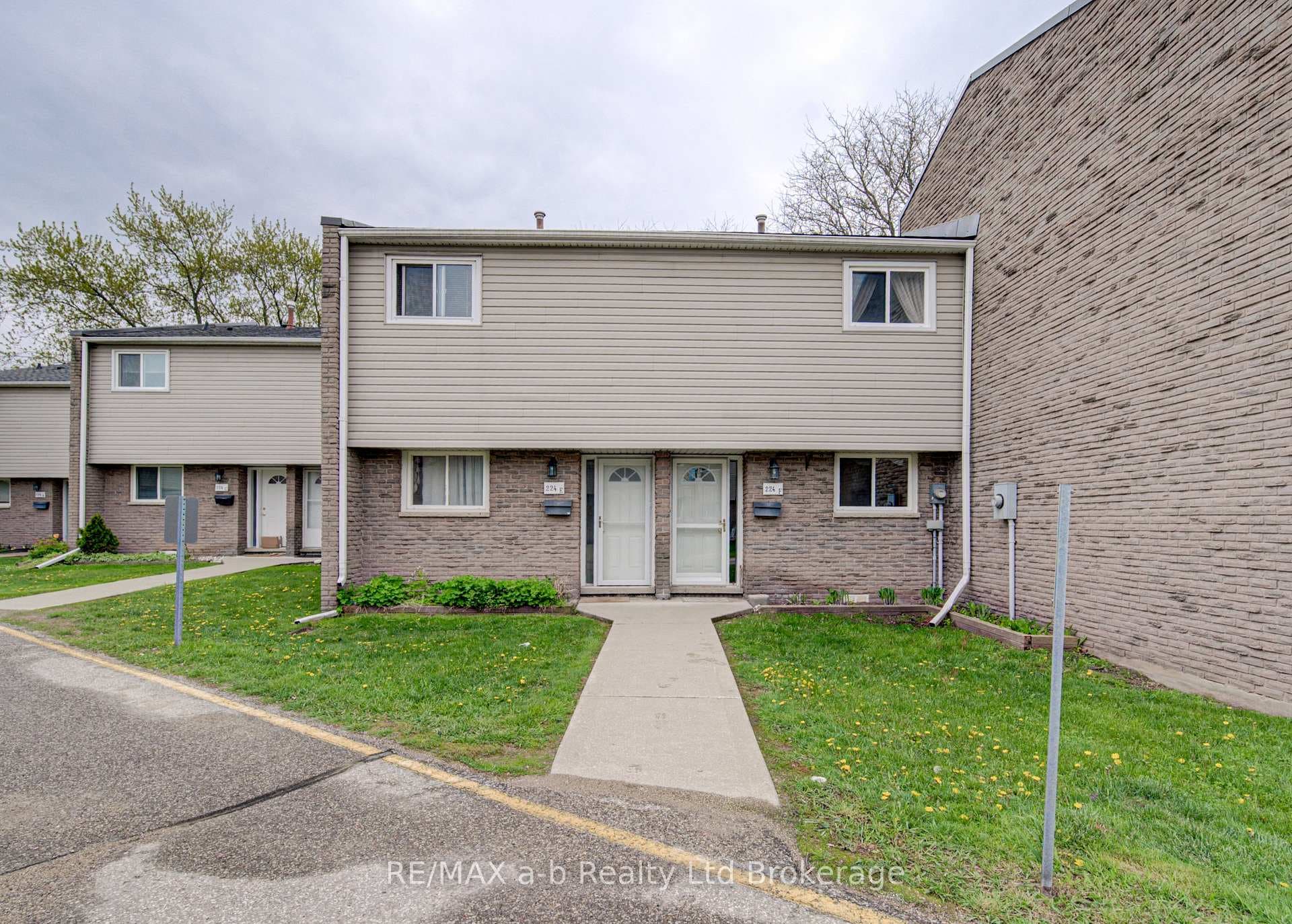 224F Harvard Place Unit 18, Waterloo
