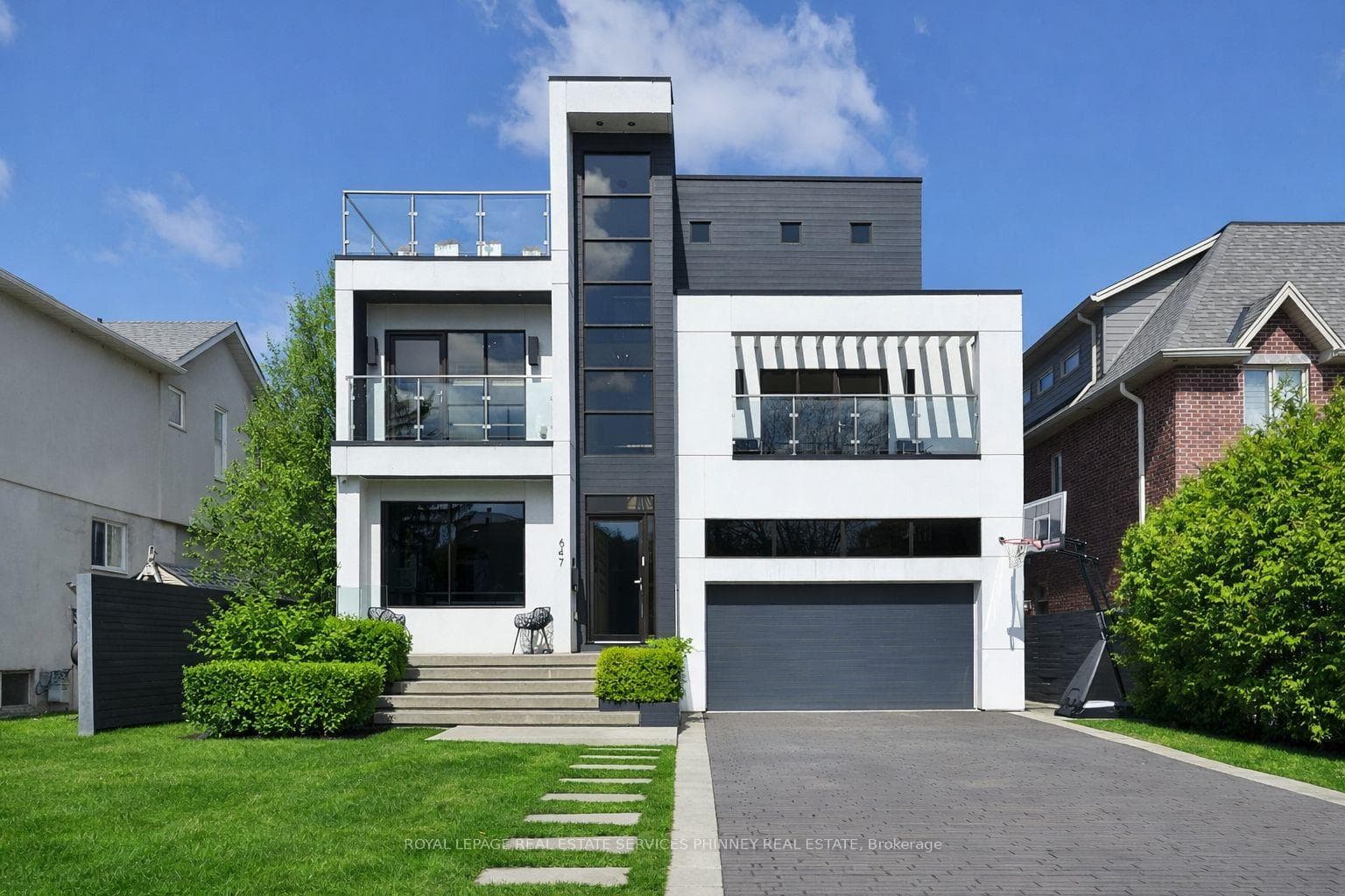 647 Montbeck Crescent, Mississauga, ON L5G 1P1 - Photo 1