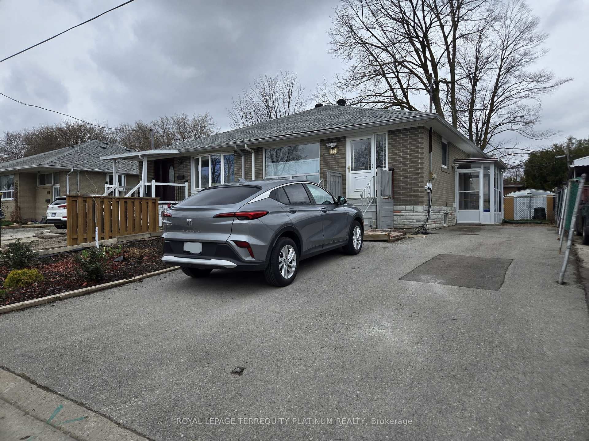 144 Longford Drive Unit Lower, Newmarket