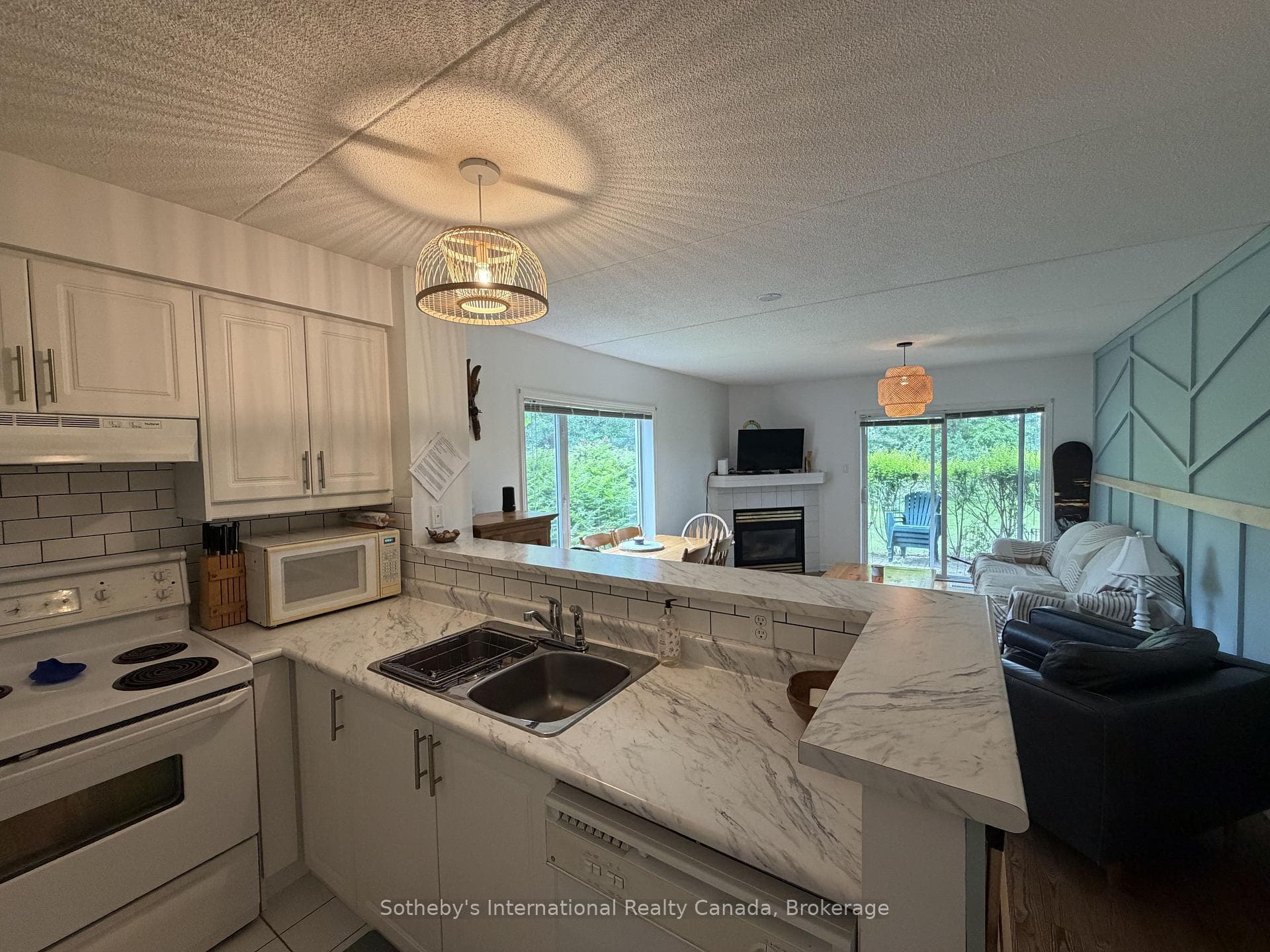 329 MARINERS Way, Collingwood, ON L9Y 5C7 - Photo 1