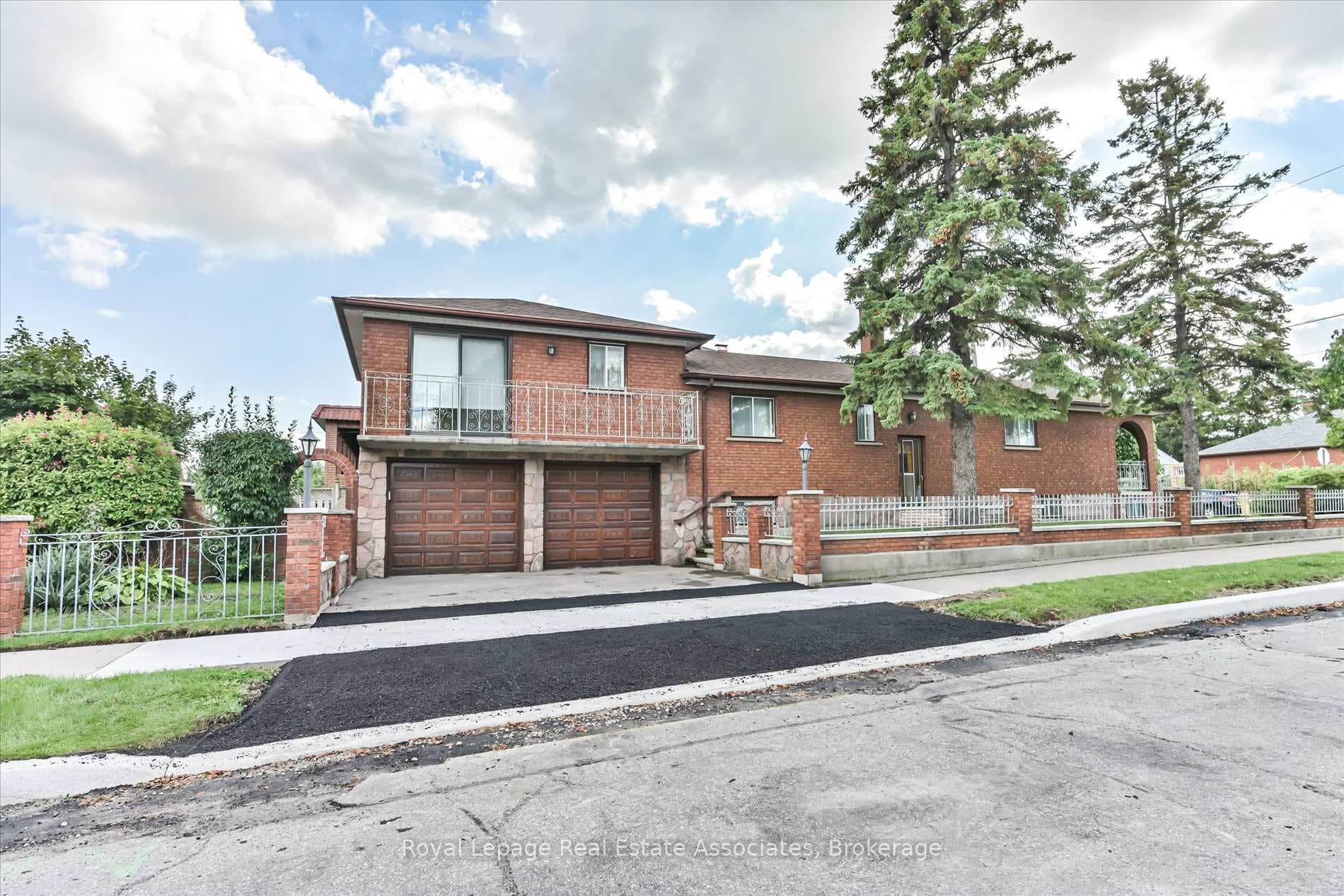 135 Jay Street, York / Weston, ON M6L 2M3 - Photo 1