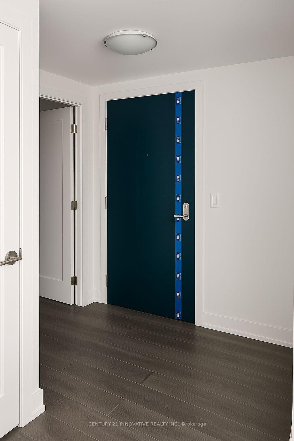 2545 Simcoe Street Unit 2707, Oshawa, ON L1L 0W3 - Photo 1