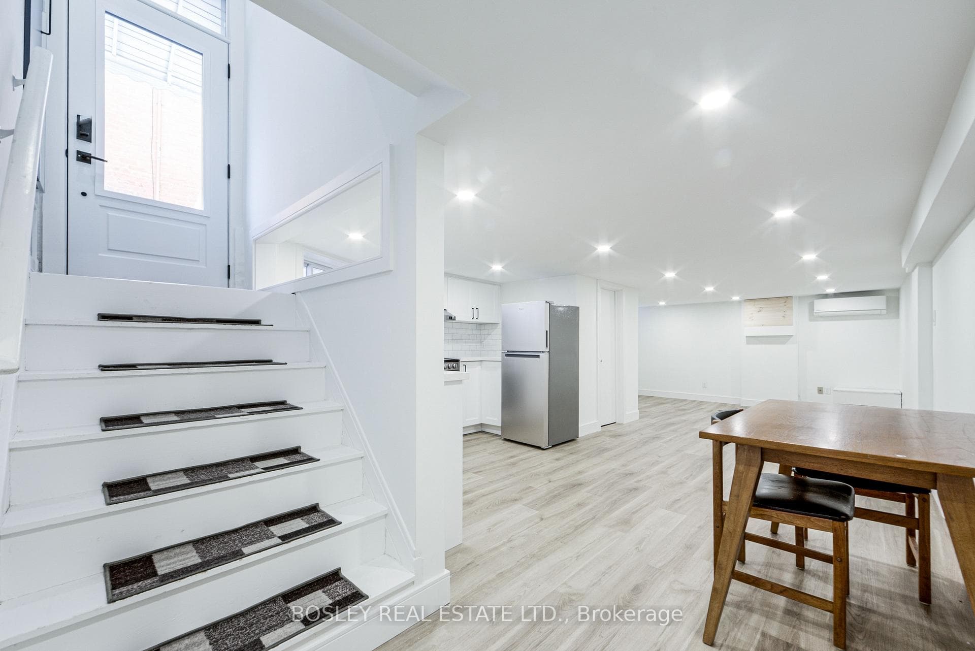 13 Ravina Crescent Unit LOWER, Riverdale / Leslieville, ON M4J 3L9 - Photo 1