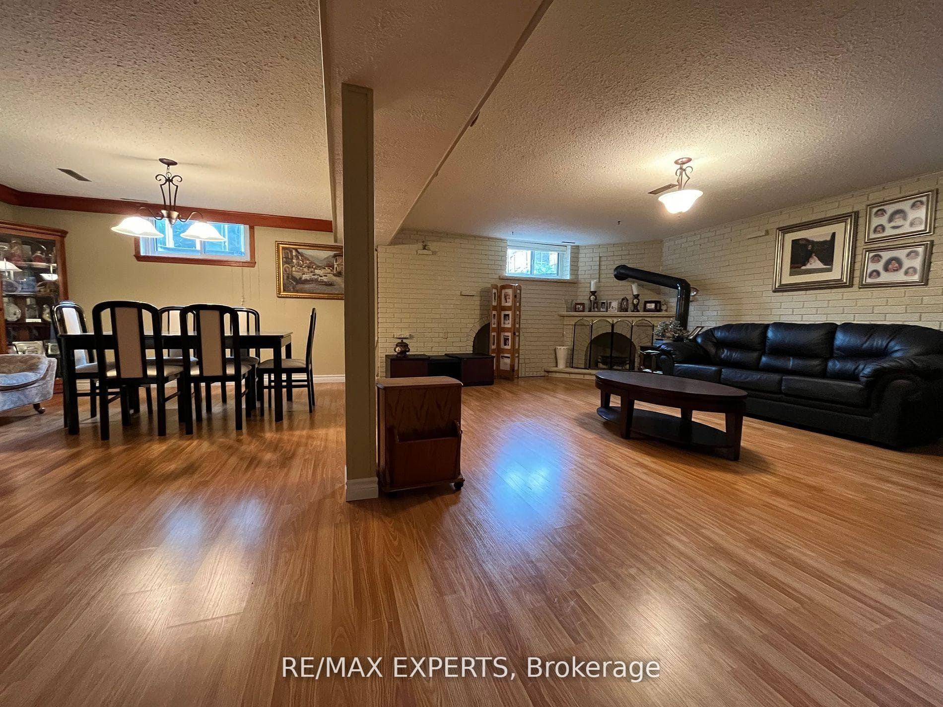 12 Blue Haven Crescent, Toronto W05