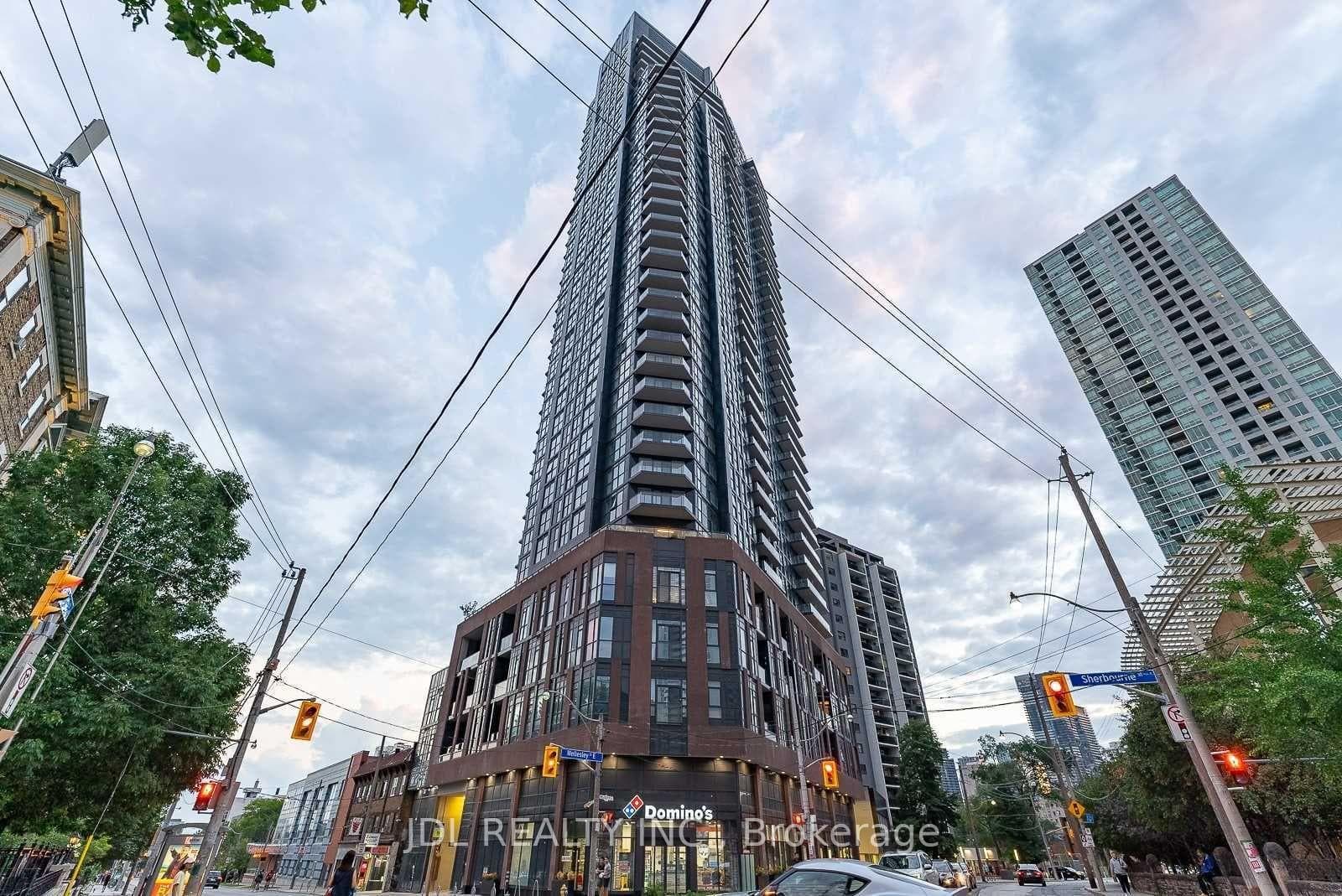 159 Wellesley Street Unit 1308, Regent Park / Cabbagetown / St. James Town, ON M4Y 0H5 - Photo 1