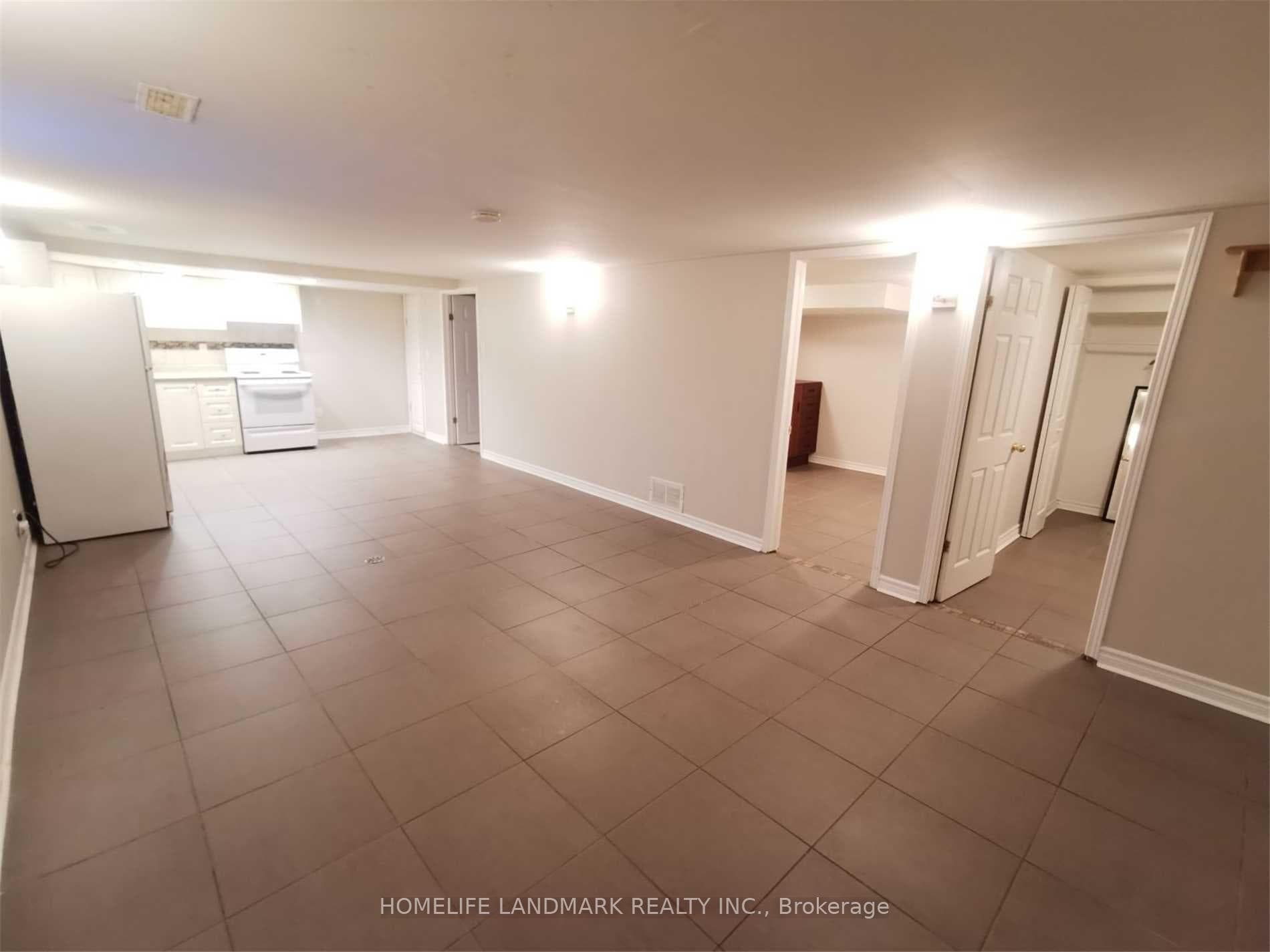 727 Hewson Drive, Pickering, ON L1W 1T6 - Photo 1
