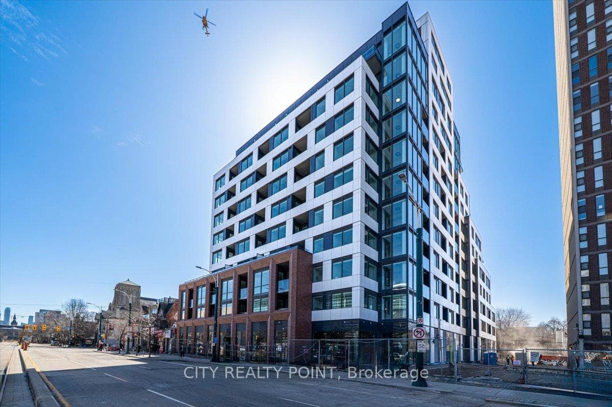 664 Spadina Avenue Unit 906, Downtown Toronto / Waterfront, ON M5S 2H7 - Photo 1