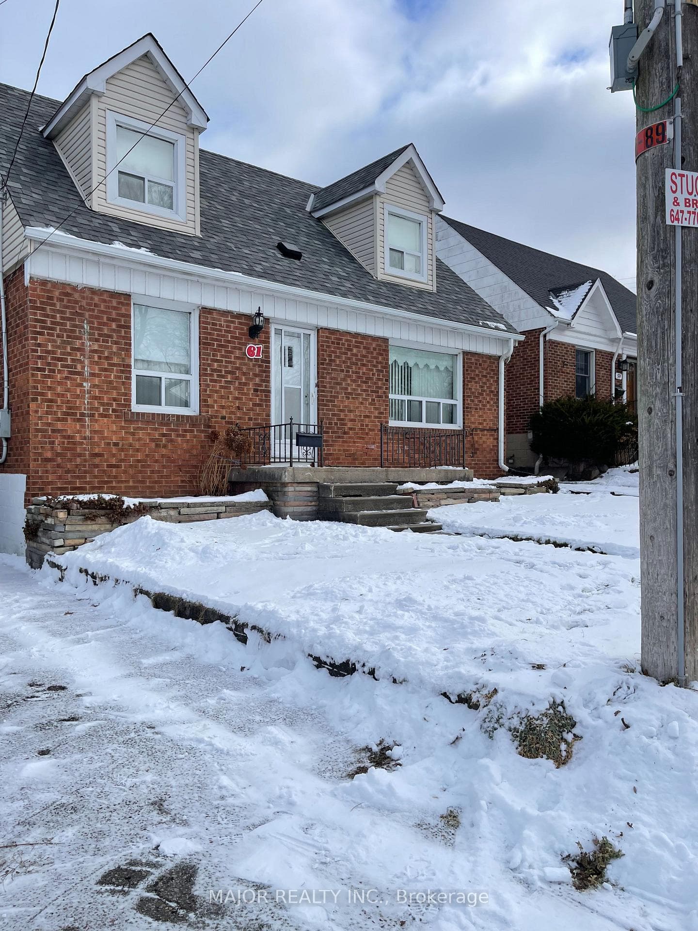 61 Medford Avenue, Birch Cliff / Cliffside, ON M1L 4G5 - Photo 1