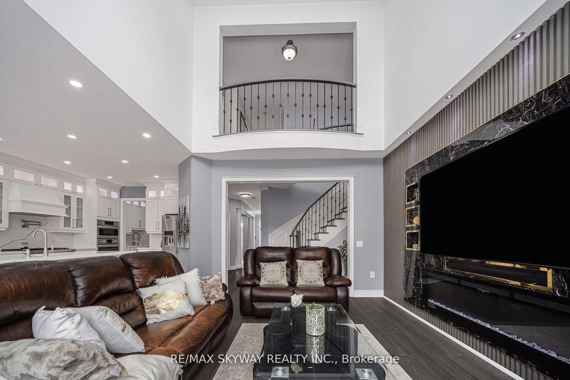44 Eaglesprings Crescent, Brampton, ON L6P 2W2 - Photo 1