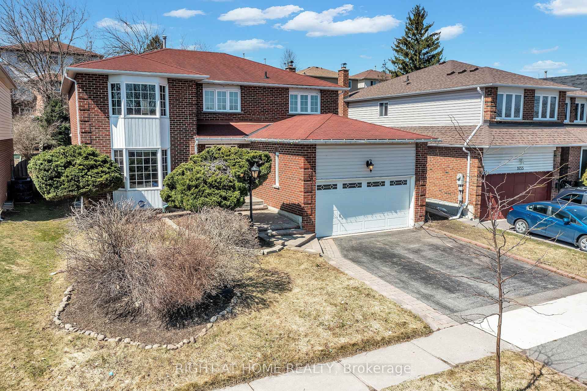 1657 Dellbrook Avenue, Pickering, ON L1X 2B8 - Photo 1