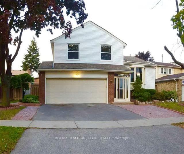 4 Longbow Square, Scarborough Village / Eglinton East, ON M1W 2W7 - Photo 1