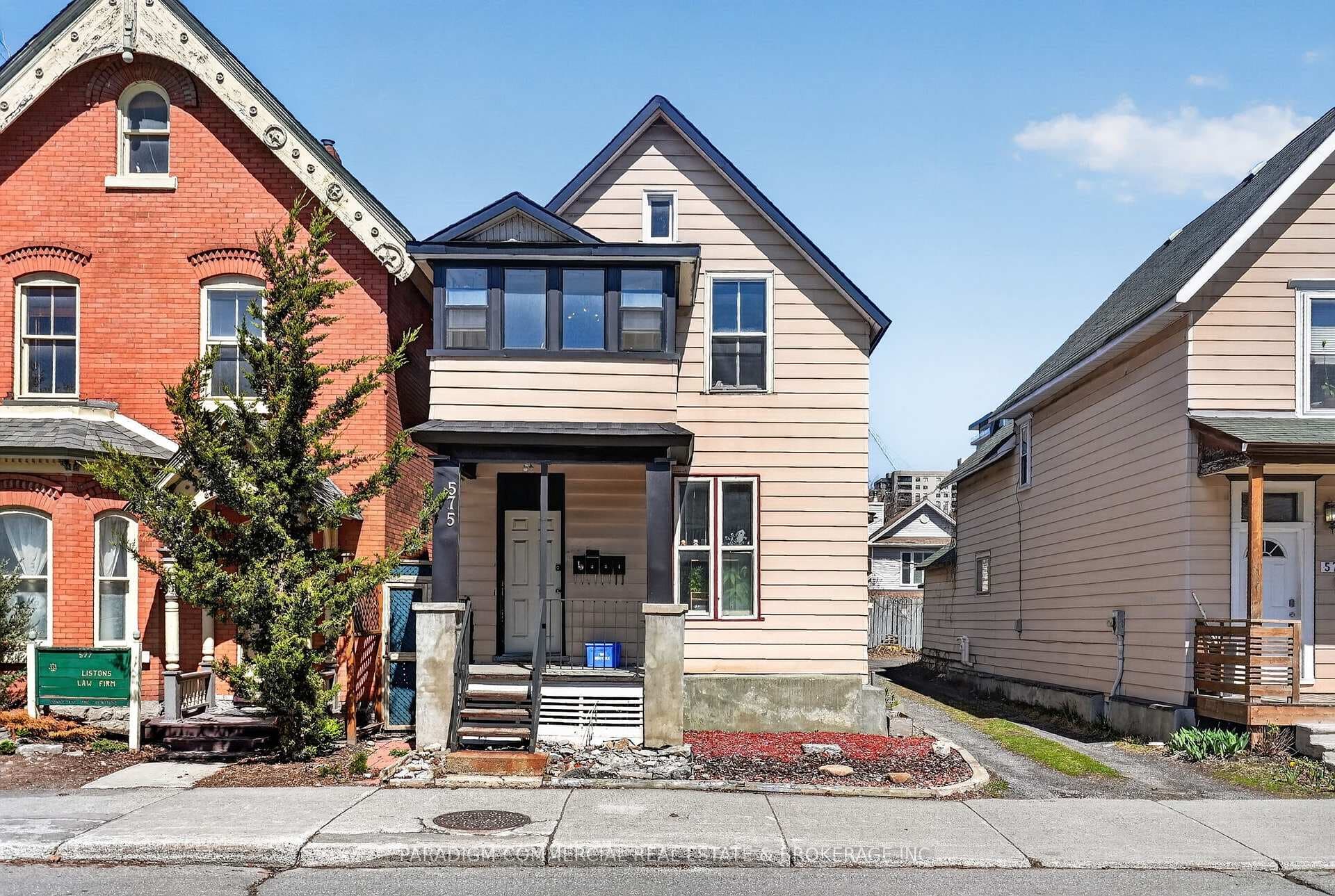 Existing Building: 4 Unit