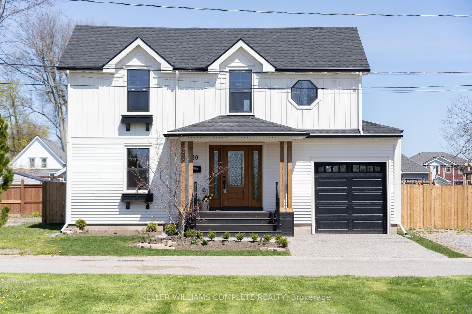 30 Parkview Avenue, Fort Erie, ON L2A 5L7 - Photo 1