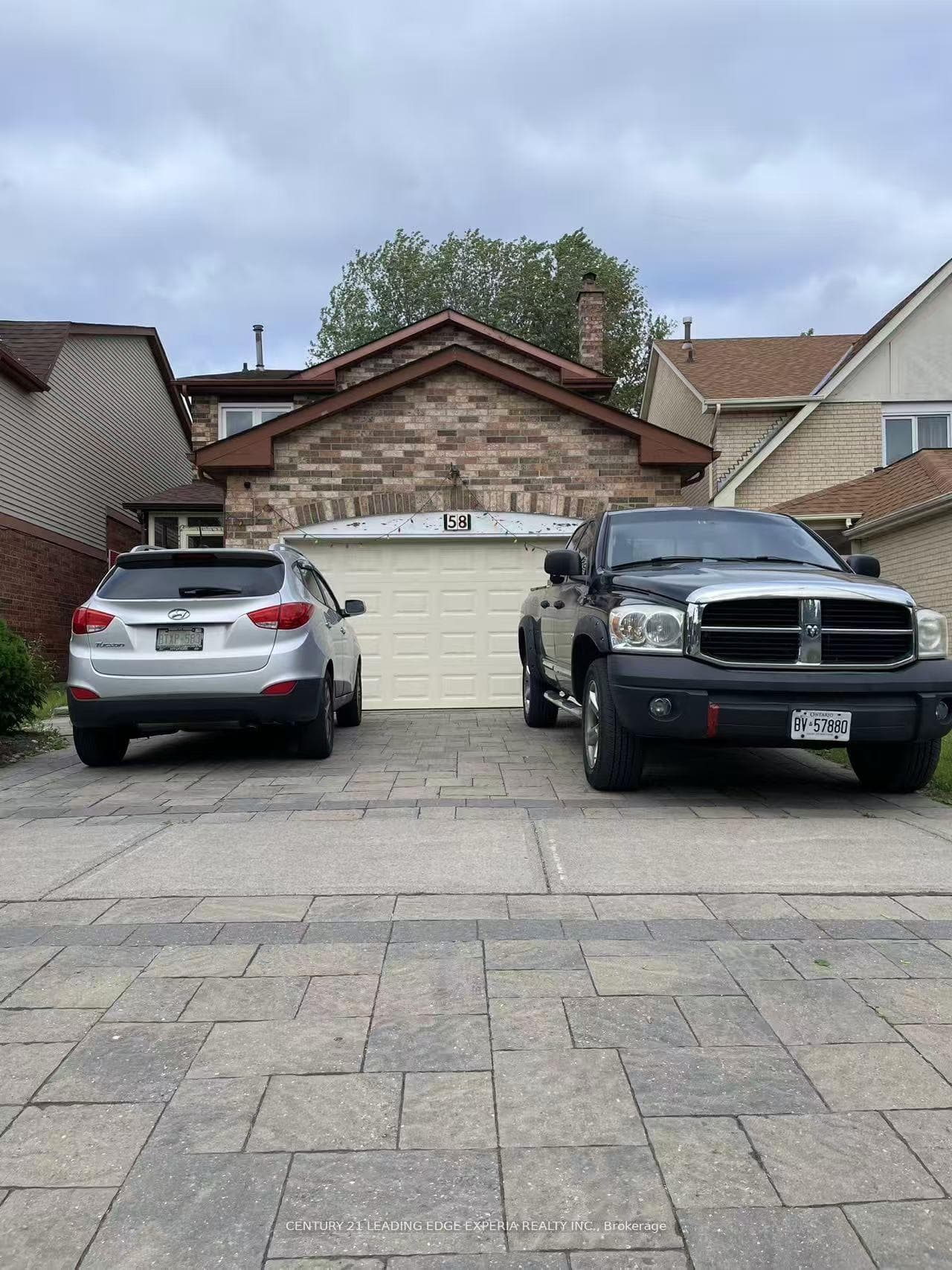 58 Carl Crescent, Scarborough Village / Eglinton East, ON M1W 3R2 - Photo 1